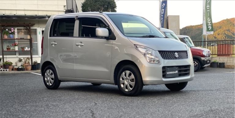 真庭市のお客様へ、中古車スズキワゴンRをご納車させていただきました。