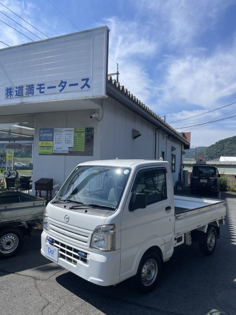 真庭市のお客様へ中古車マツダスクラムを御納車させていただきました。