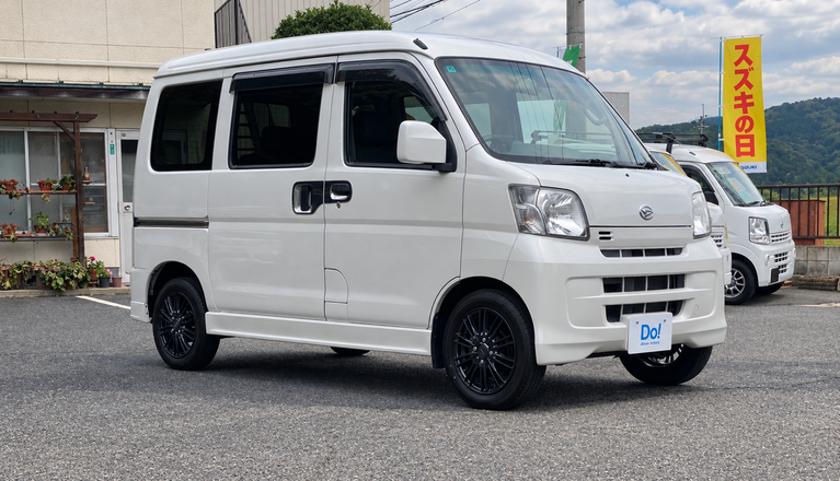 新見市のお客様へ中古車ダイハツハイゼットカーゴを御納車させていただきました