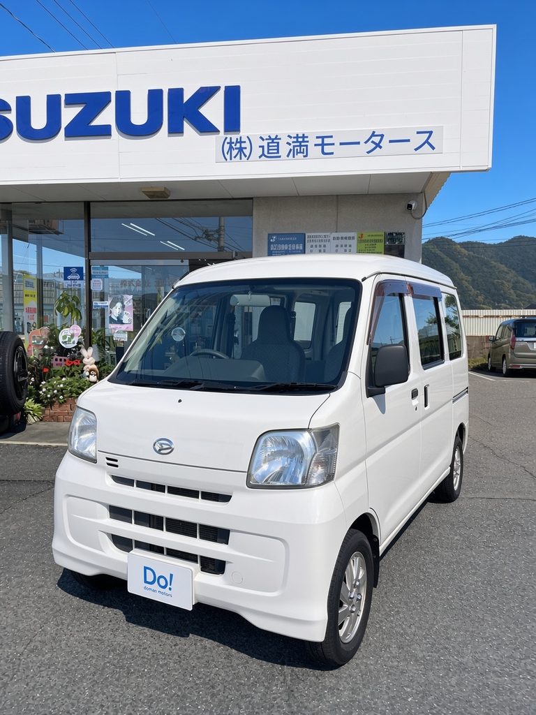 真庭市のお客様へ中古車ダイハツハイゼットカーゴを御納車させていただきました